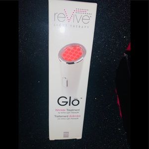 Revive Light Therapy glo wrinkle treatment